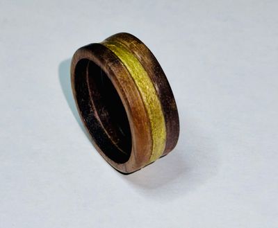Bague en bois personnalisée, détail du veinage