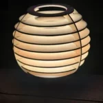 Lampe sphère en bois, finition brute couleur tilleul
